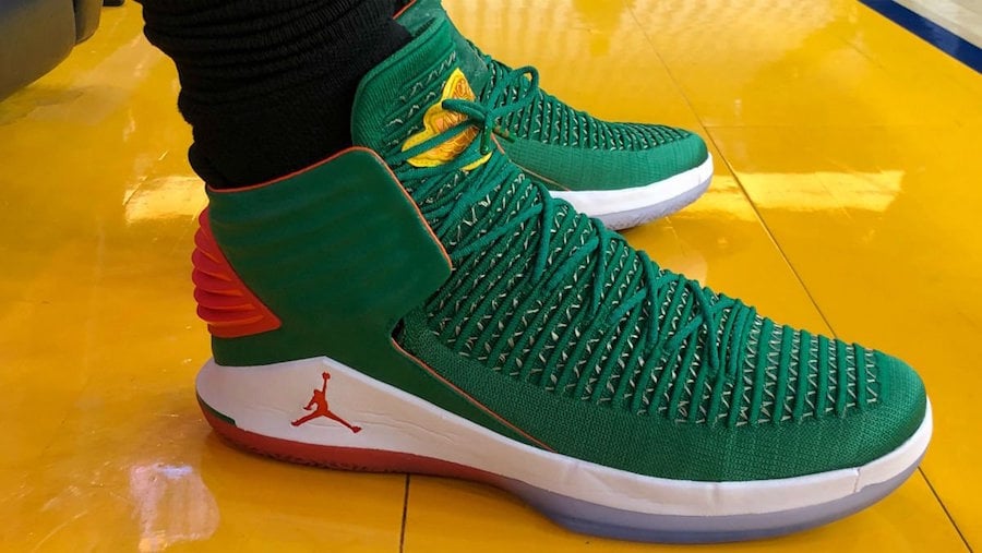 Air Jordan 32 Christmas