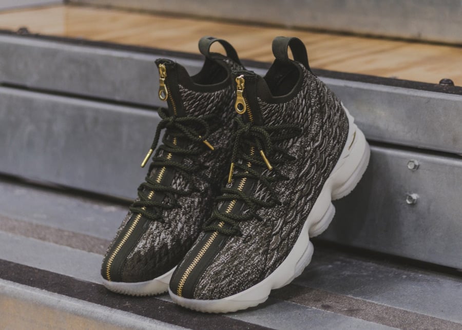 KITH x Nike LeBron 15 for James’ High School