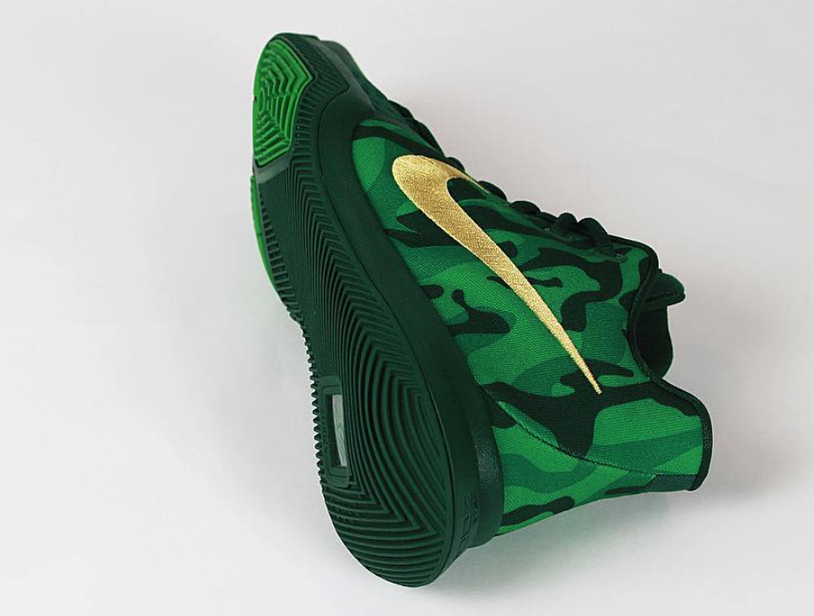 Nike Kyrie 3 Green Camo Best Buddies