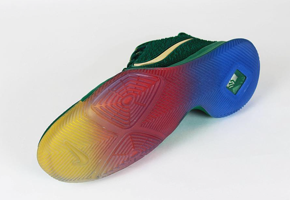 Nike Kyrie 3 Rainbow PE