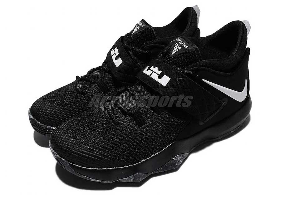 Nike LeBron Ambassador 10 in Black and White
