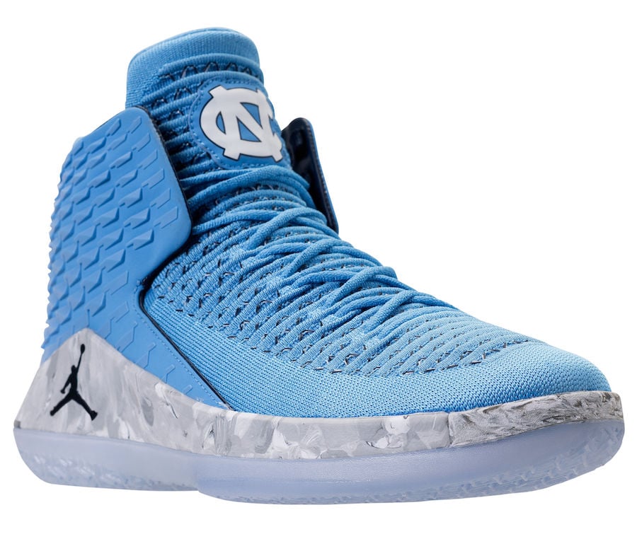 Air Jordan 32 UNC March Madness AA1253-406