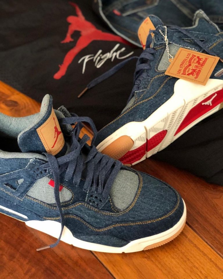 levis aj4