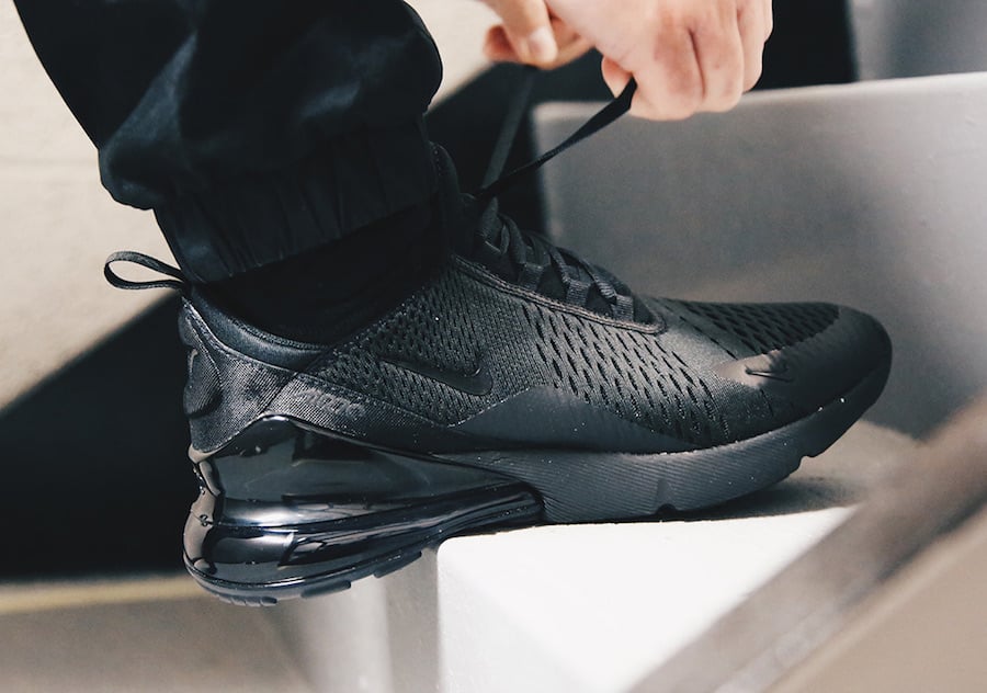 air max 270s triple black