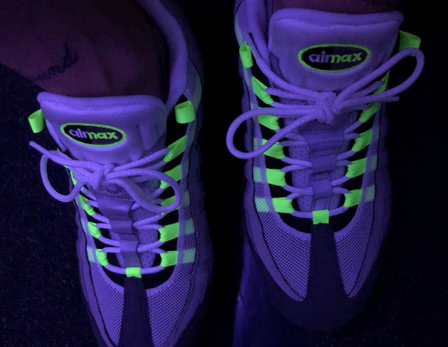 air vapor max 95 neon