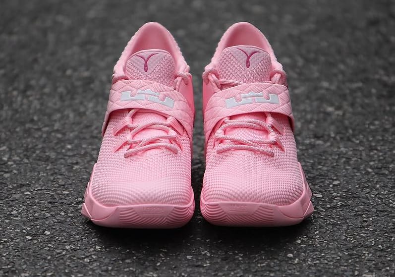 Nike LeBron Ambassador 10 Kay Yow Think Pink