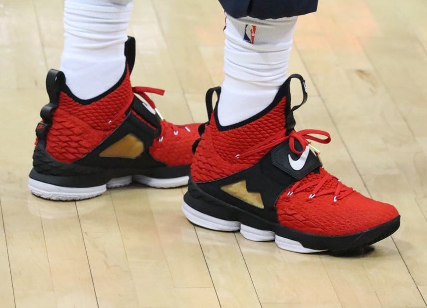 Alternate Diamond Turf Nike LeBron 15