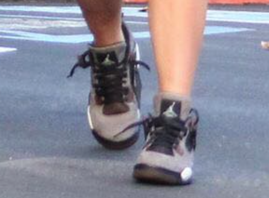 Kylie Jenner Travis Scott Air Jordan 4 Nike Air