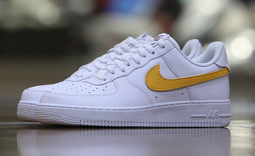 yellow white af1