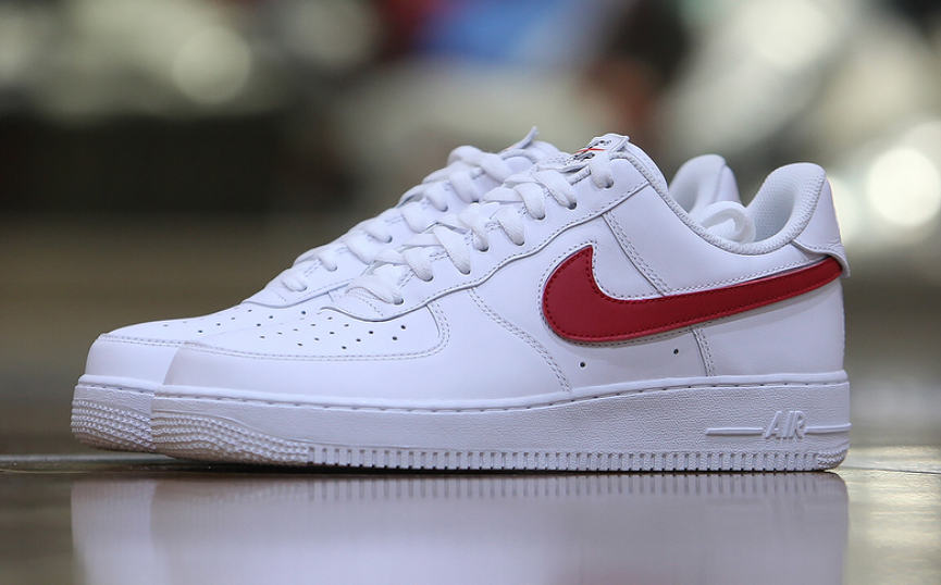 air force 1 white with red swoosh