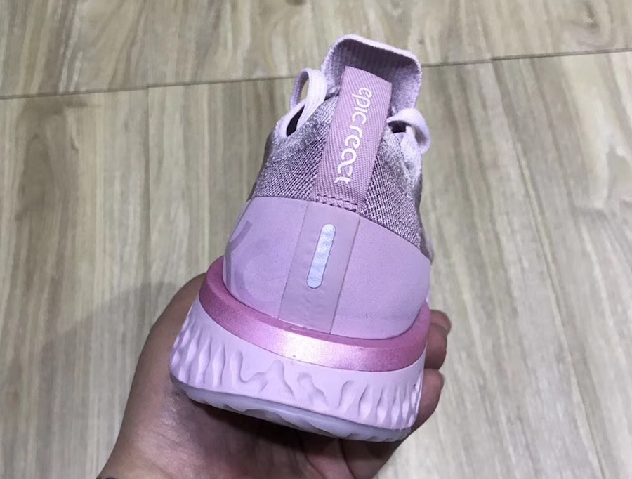 Nike Epic React Flyknit Pink