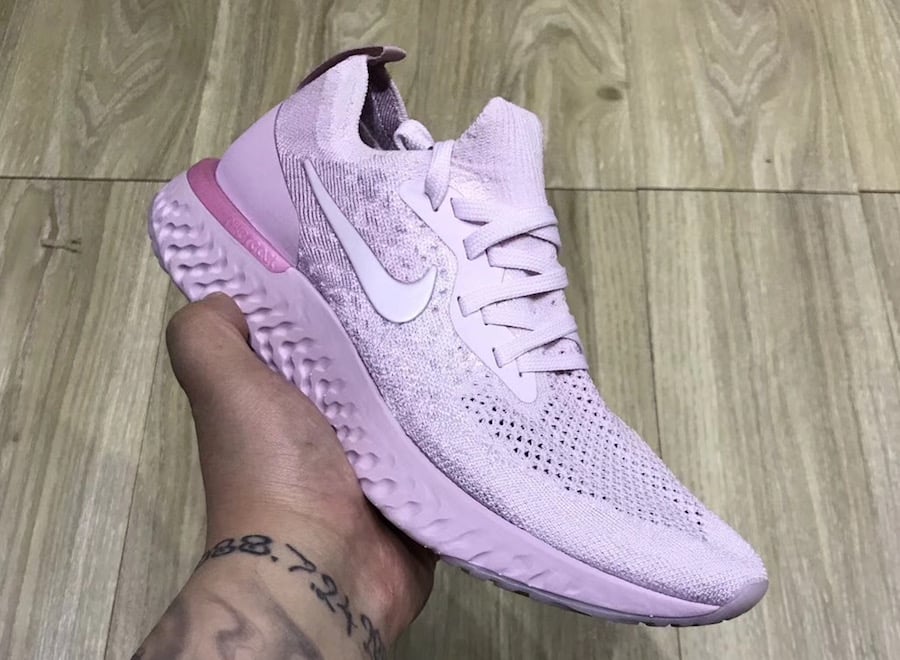 nike epic flyknit pink