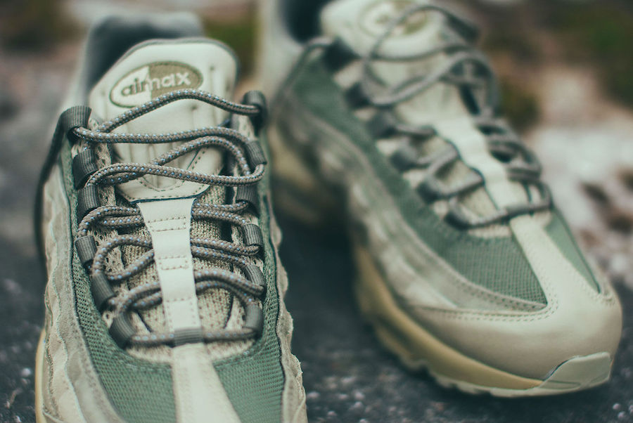 Nike Air Max 95 Premium Neutral Olive 538416-201