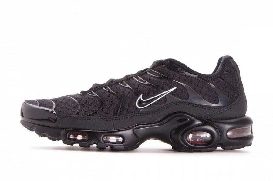 Nike Air Max Plus in Black and Metallic Silver