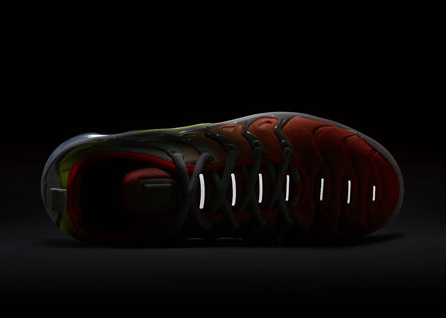 Nike Air VaporMax Plus Reverse Sunset AO4550-003