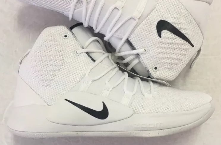 First Look: Nike Hyperdunk 2018