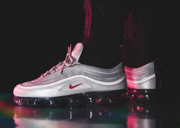nike vapormax 97 silver bullet