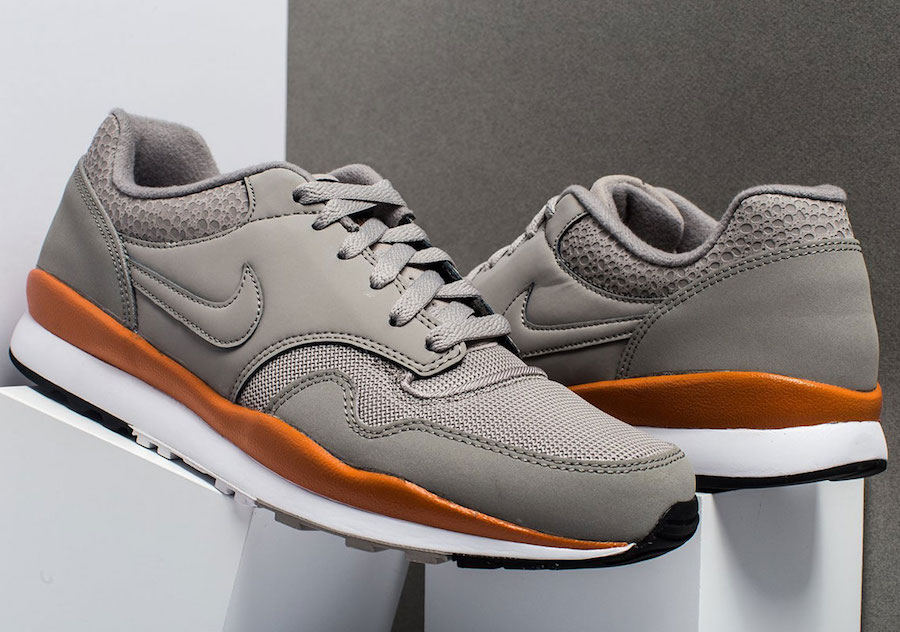 Nike Air Safari Cobblestone 371740-007