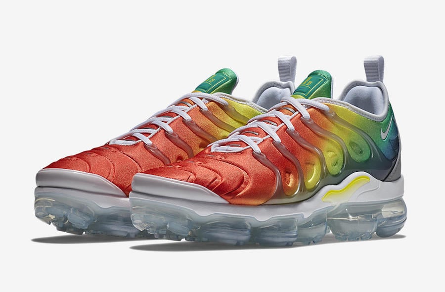 Nike Air VaporMax Plus Rainbow 924453-103