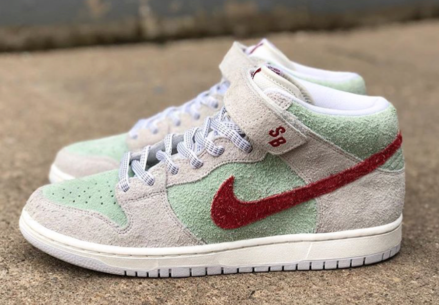 Nike SB Dunk Mid White Widow 4/20 Release Date