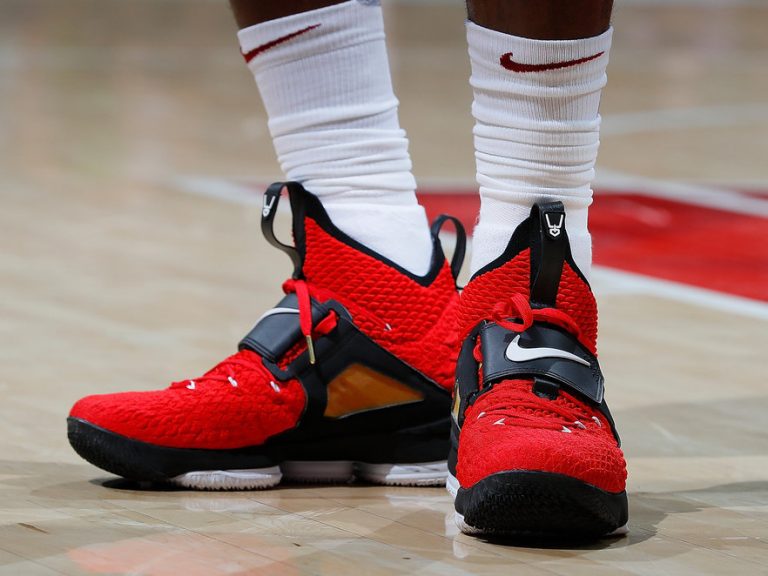 nike lebron 15 red diamond turf