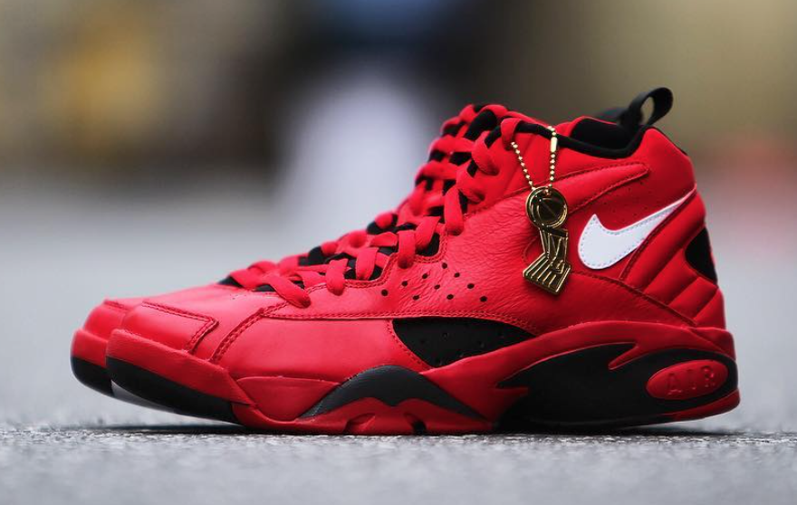 Trifecta Nike Air Maestro II University Red Scottie Pippen