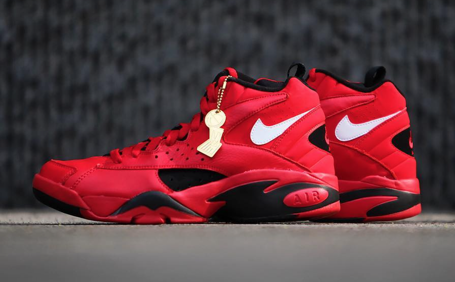 Trifecta Nike Air Maestro II University Red Scottie Pippen