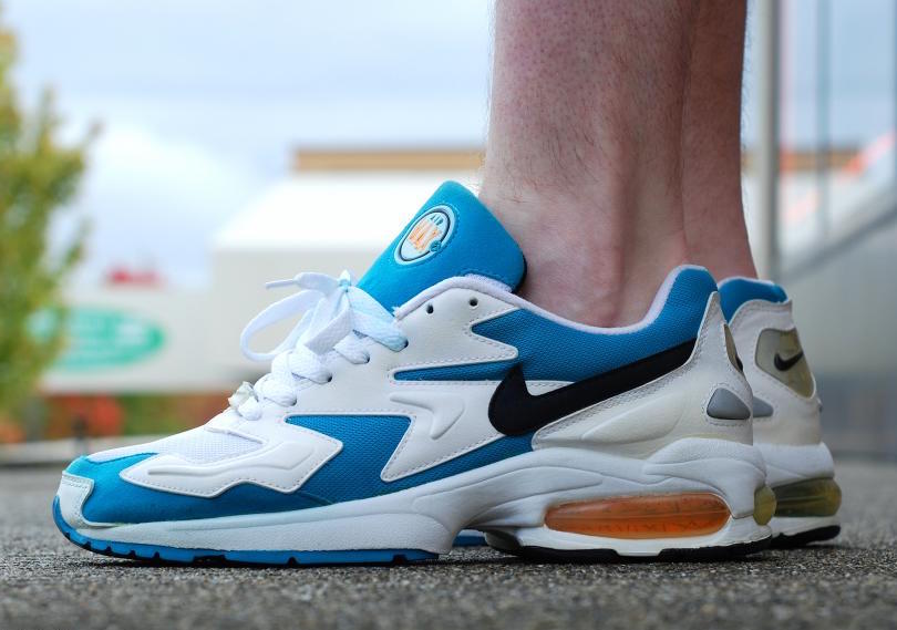 nike sportswear air max2 light