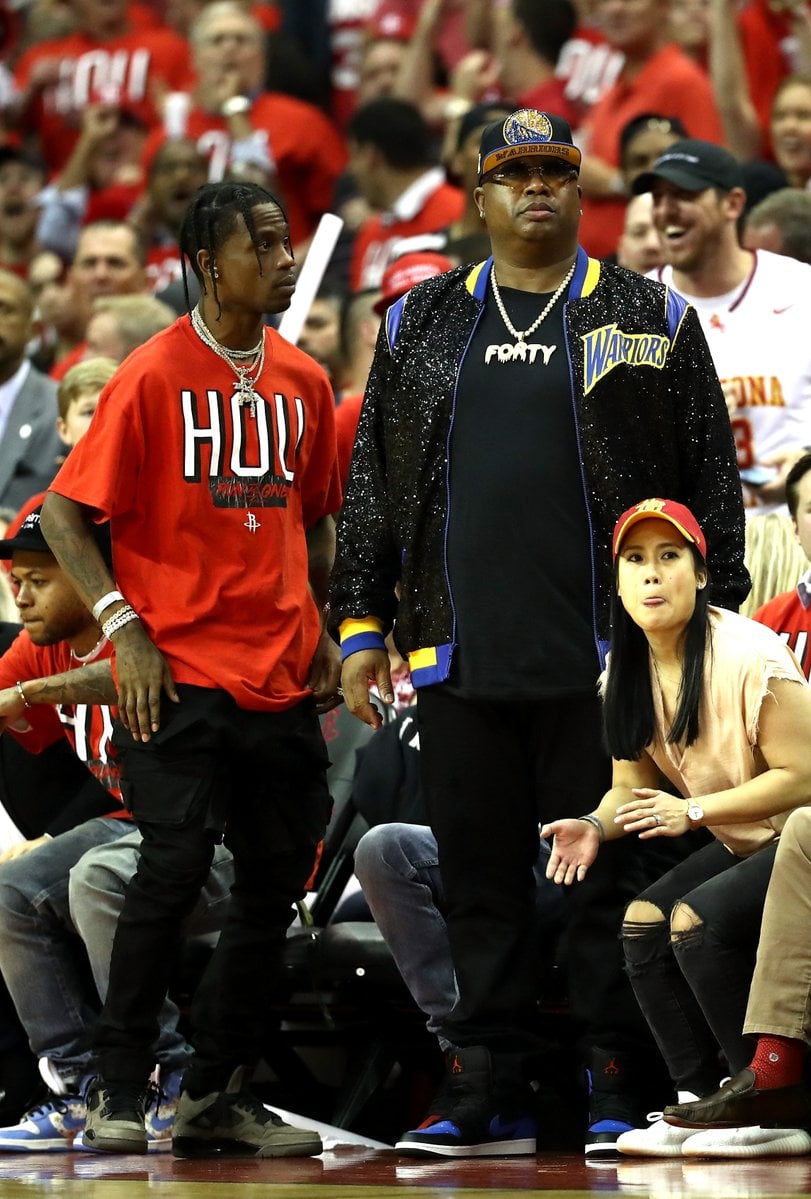 travis scott wearing jordan 5