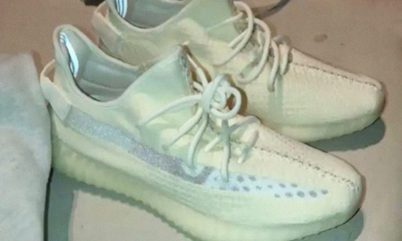 Better Look at the adidas Yeezy 350 With Transparent Side Stripe