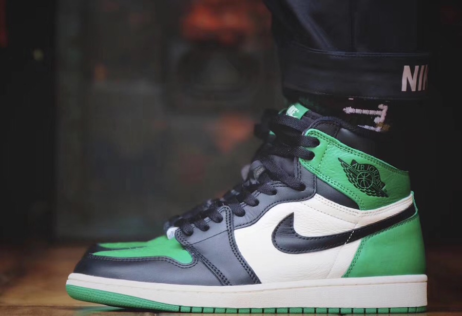 green jordan 1 on feet