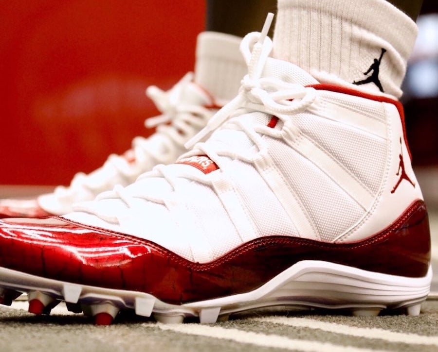 red jordan 11 cleats