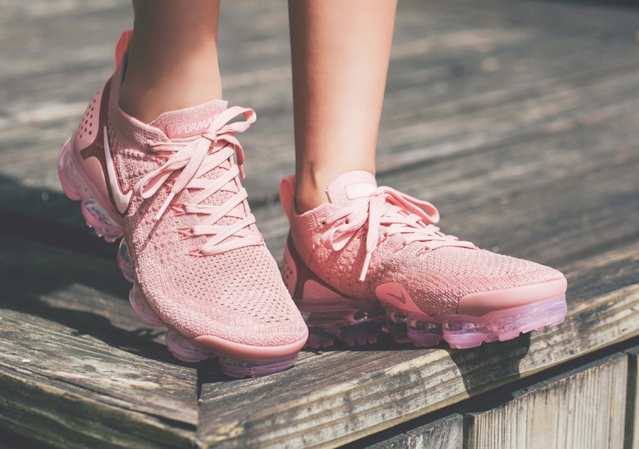 pink vapormax flyknit 2