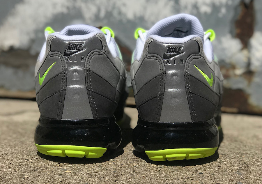 Nike Air VaporMax Neon AJ7292-001