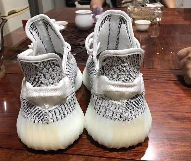 yeezy 350 v2 ef2905