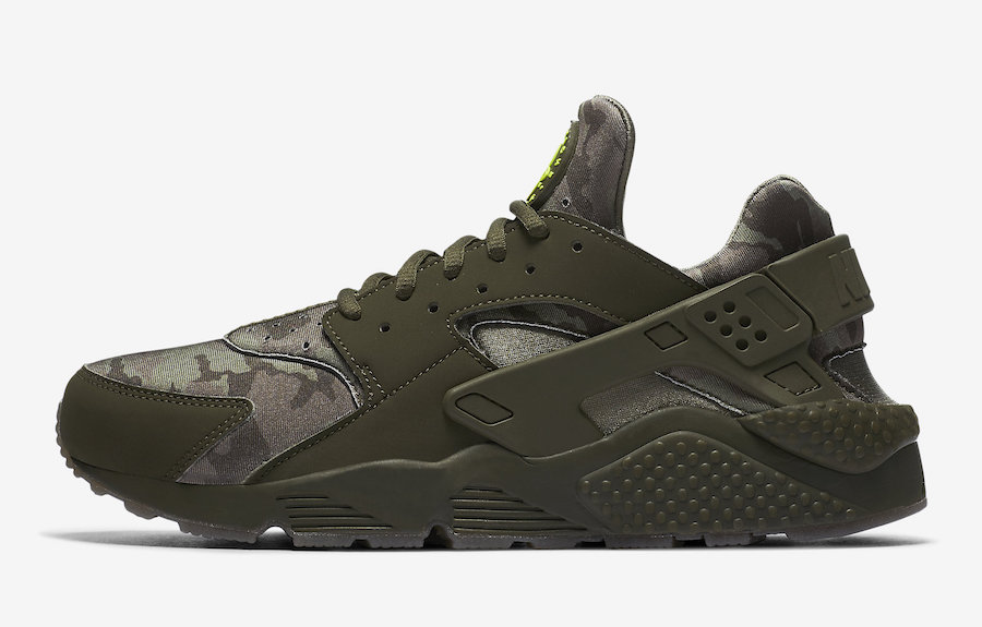 Nike Air Huarache Camo AT6156-300