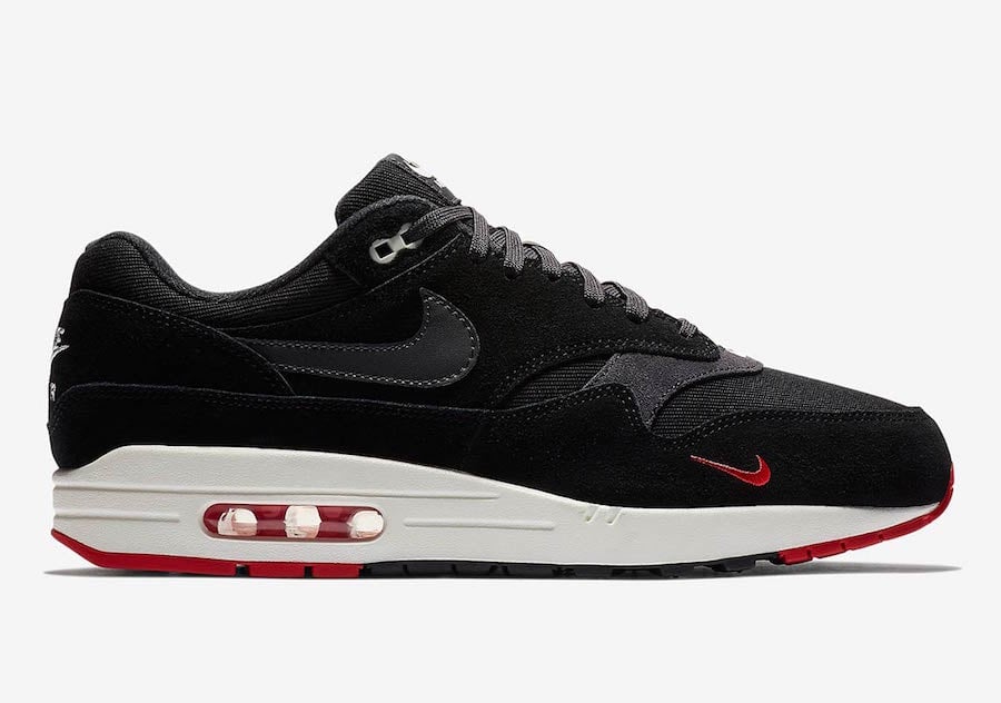 Nike Air Max 1 Mini Swoosh Bred 875844-007