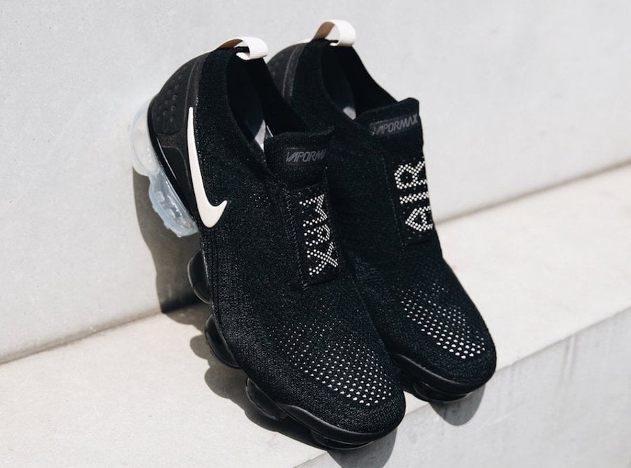 Nike Air VaporMax Moc 2 in Black and Light Cream