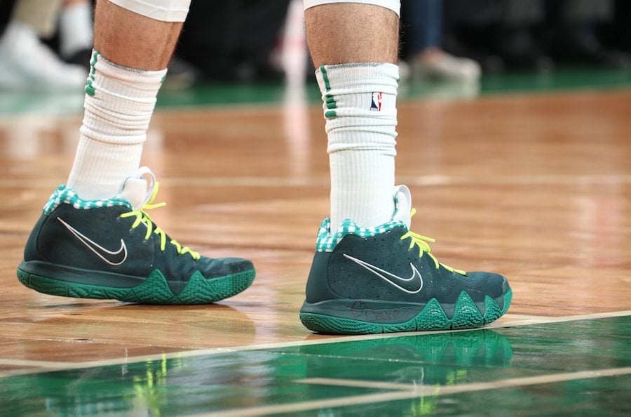 green lobster kyrie 4