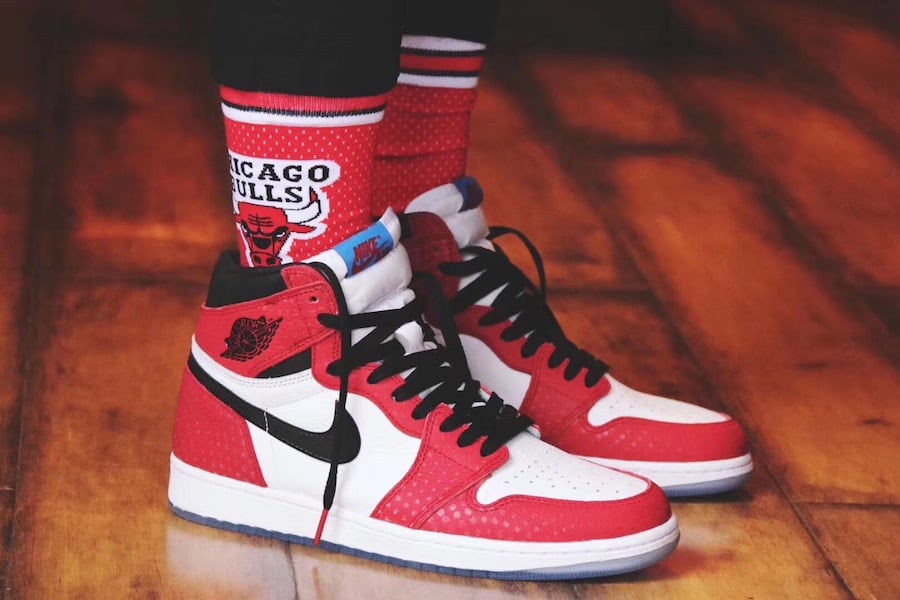 air jordan 1 mid gym red on feet