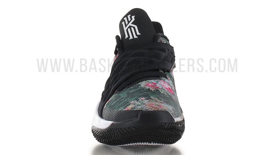 Nike Kyrie Low Floral AO8979-002