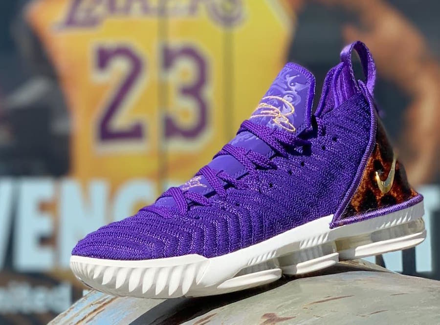 Nike LeBron 16 King Court Purple AO2588-500