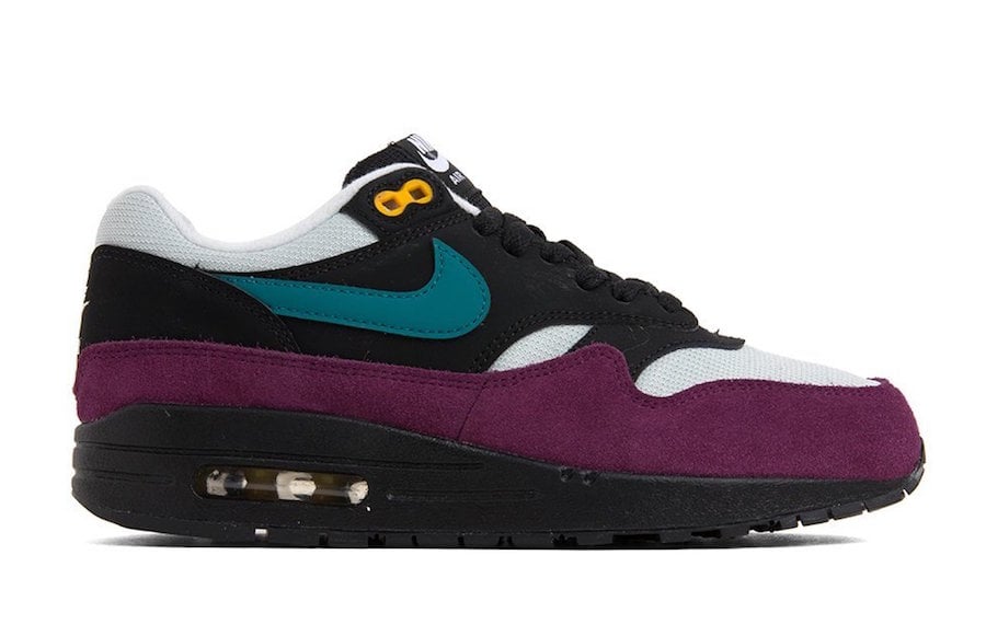 Nike Air Max 1 in Black and Geode Teal