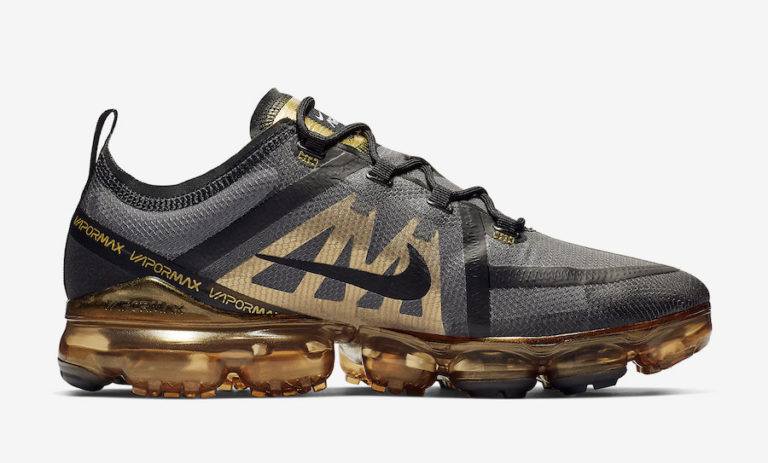 nike air vapormax black gold