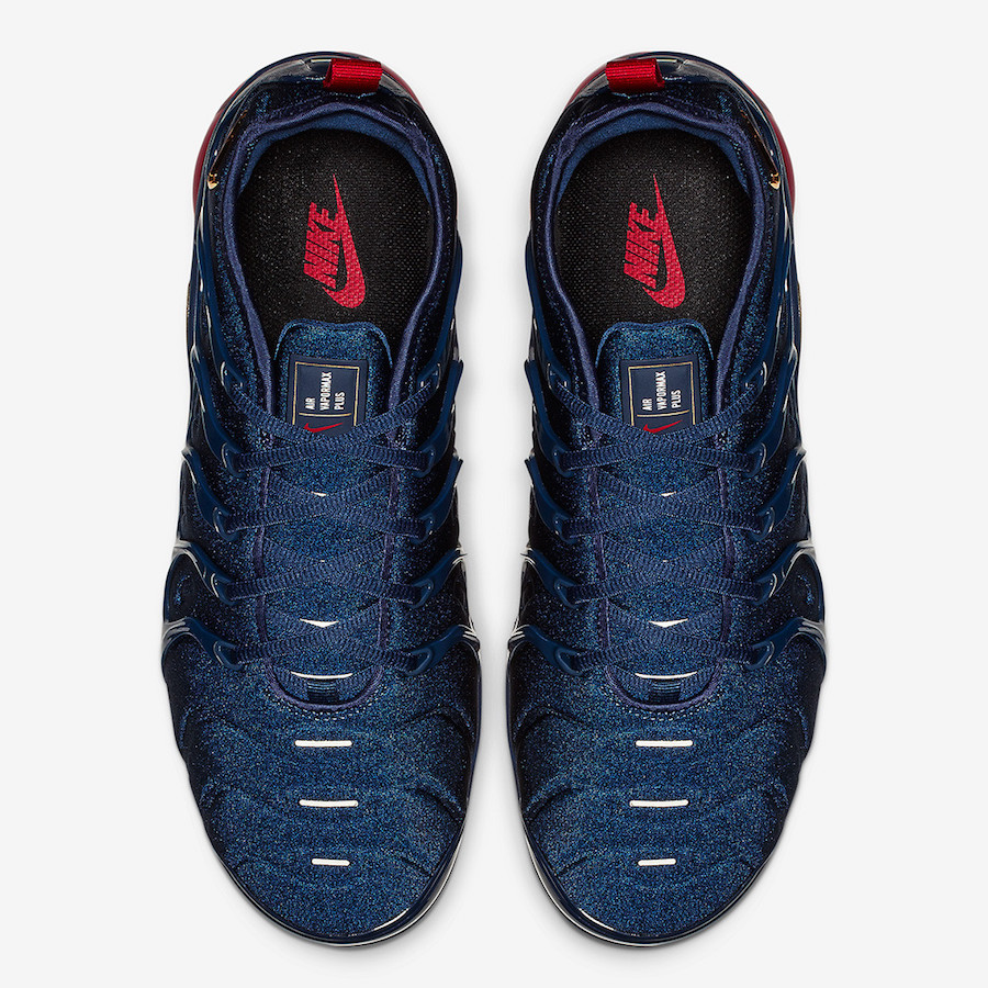 navy and red vapormax plus