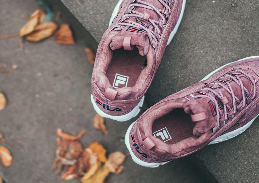 Fila WMNS Disruptor Low Ash Rose Release Date