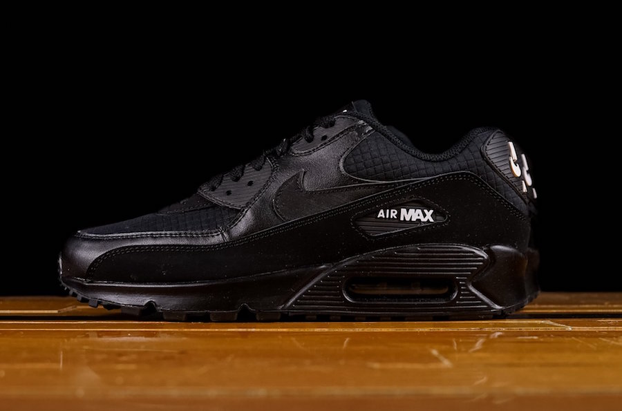 air max 90 essential black white