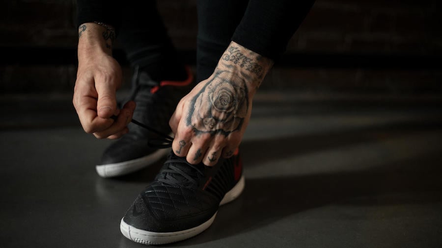 Nike LunarGato II Anthracite Ember Glow Release Date