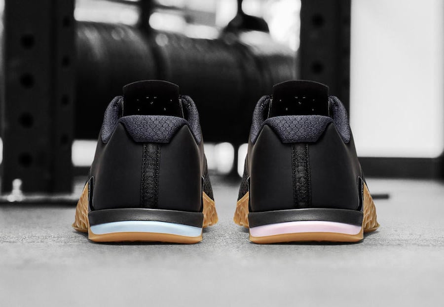 nike metcon 4 black and gum