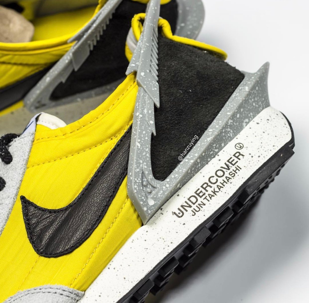 Undercover Nike Daybreak Yellow Undercover Nike Daybreak Black White BV4594-001 Release Date Release Date